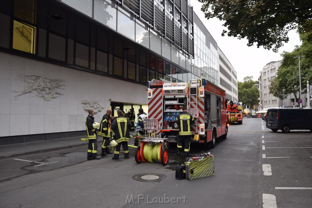 Feuer 2 WDR Koeln Altstadt Nord An der Rechtschule P033.JPG - Miklos Laubert